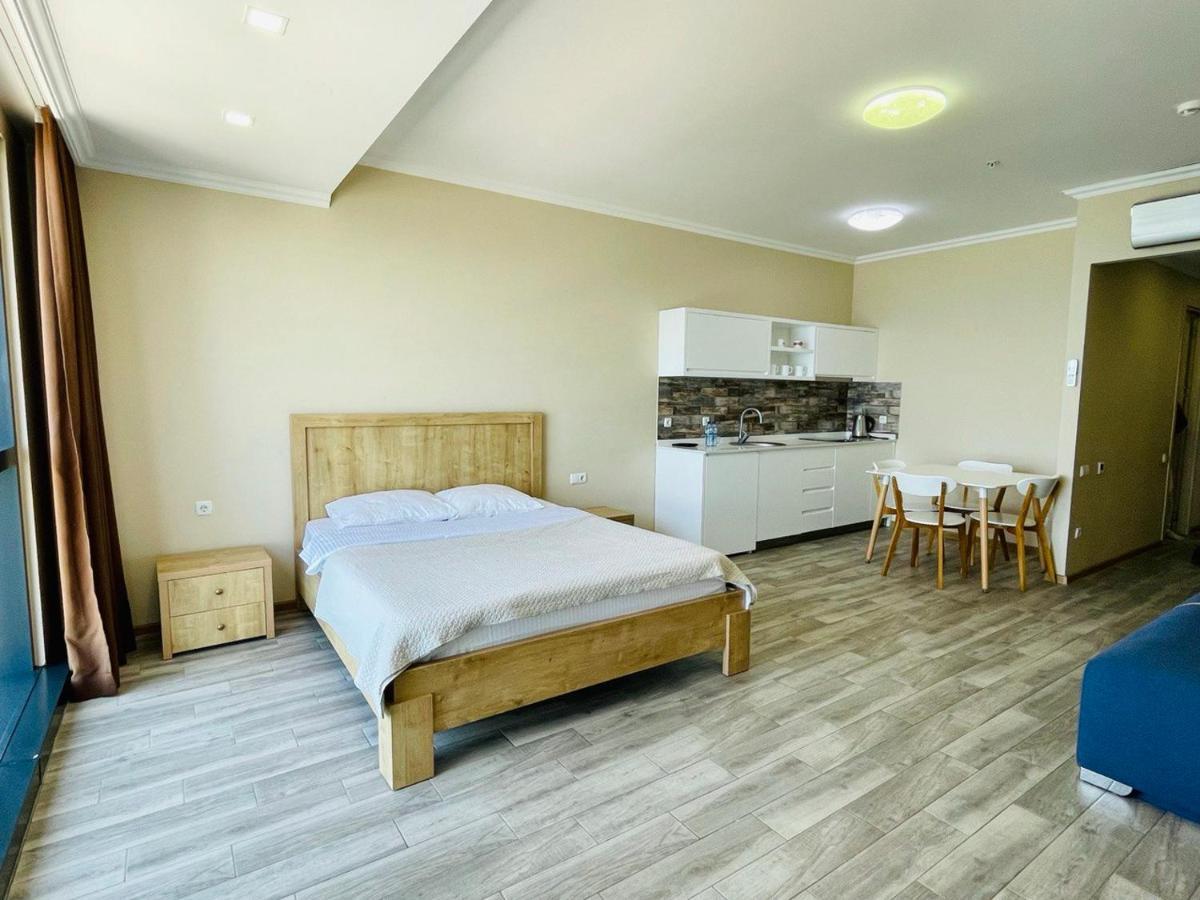 Balmaral Apart Hotel Batumi Luaran gambar