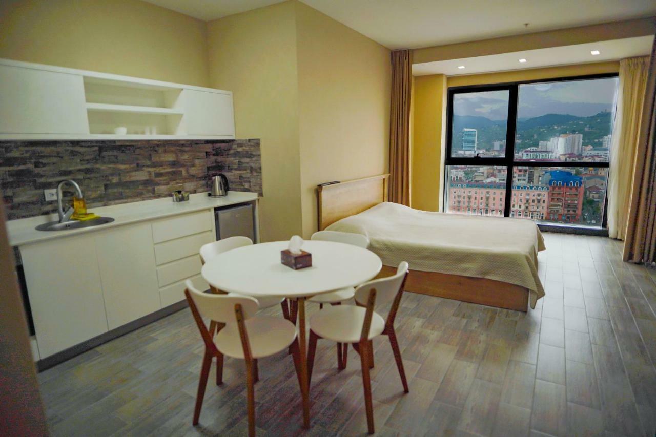 Balmaral Apart Hotel Batumi Luaran gambar